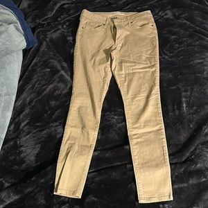 Universal Thread khakis size 8